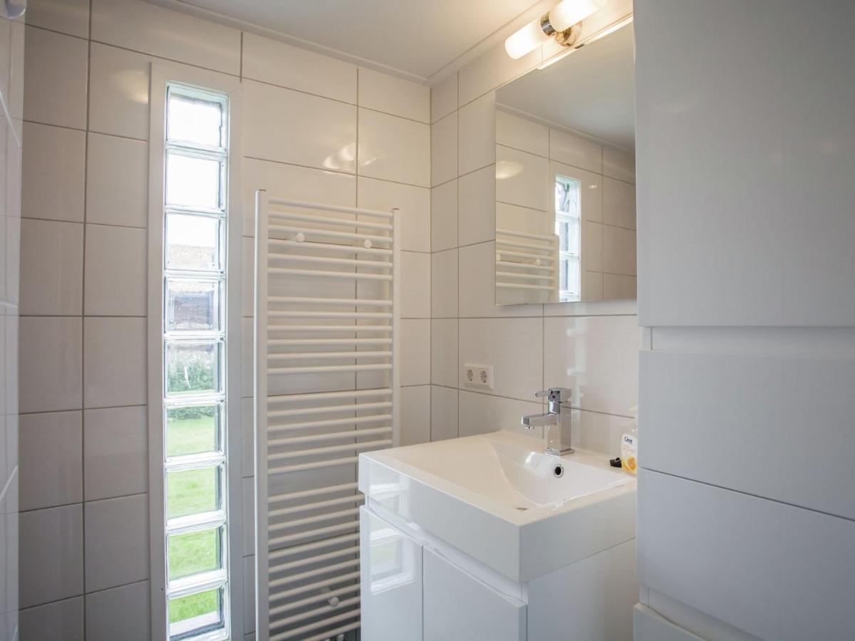 Holiday Home In Kattendijke With Terrace Extérieur photo
